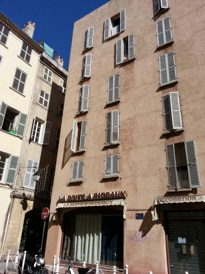 Studio Toulon Les Halles Apartment Luaran gambar