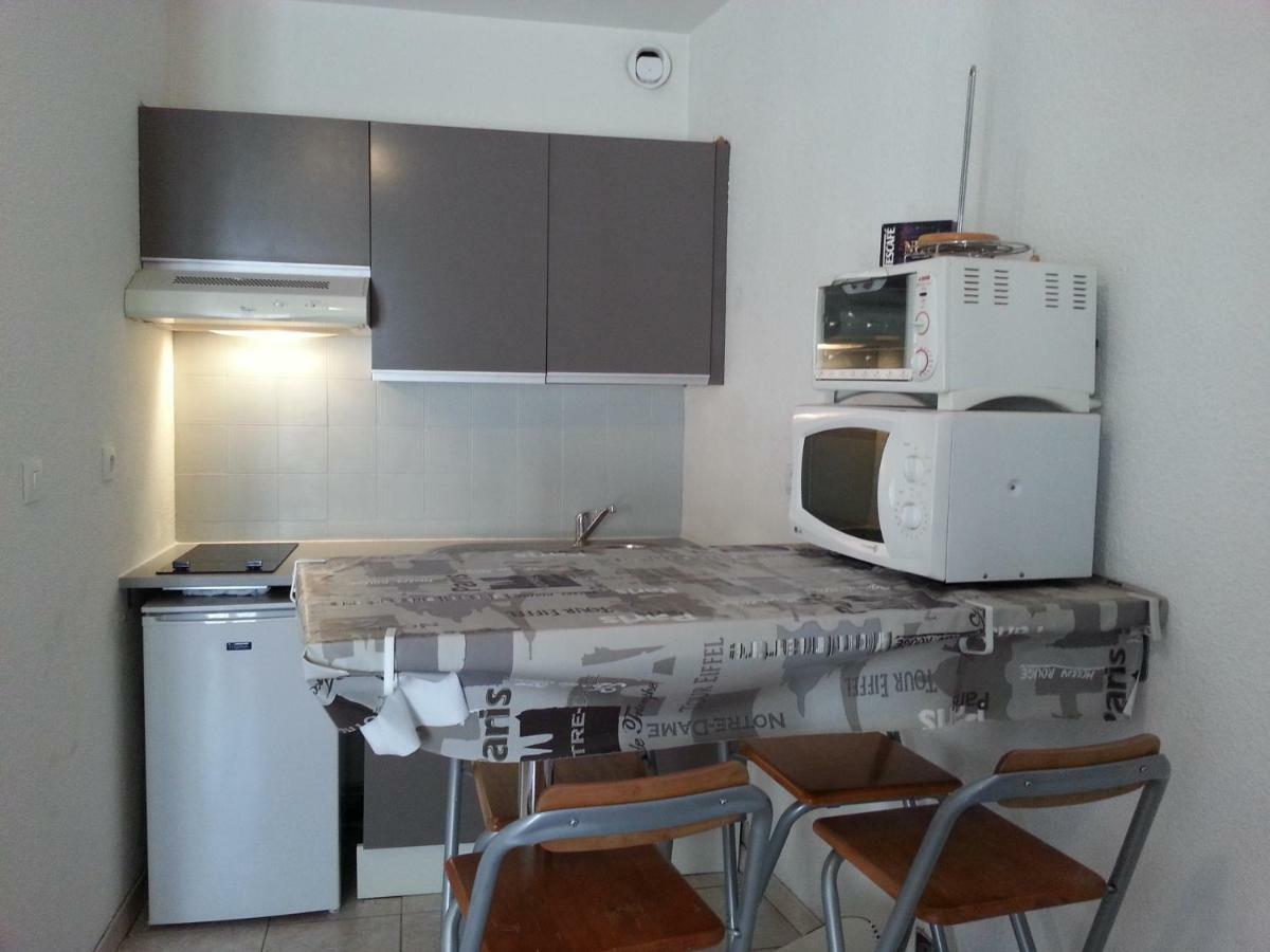Studio Toulon Les Halles Apartment Luaran gambar
